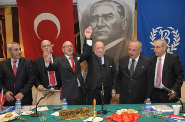 Büyük seçimi Duran Akbulut kazandı