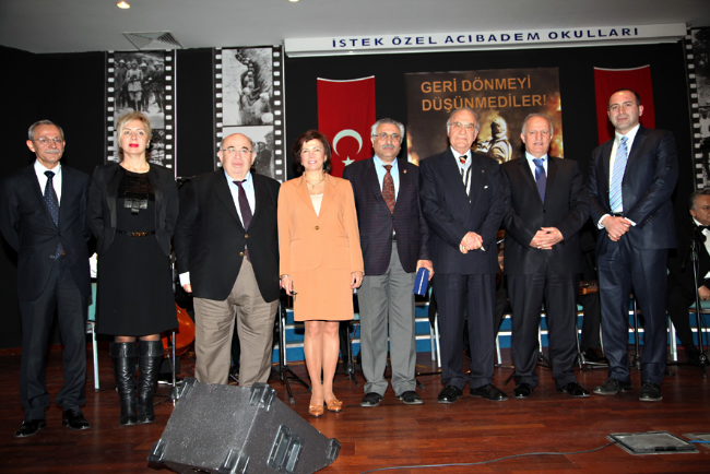 Kırıntı 9 yaşında