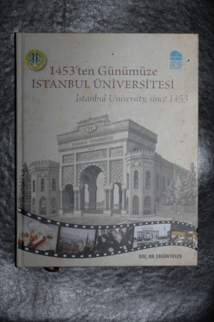 İstanbul Üniversitesi'nin tarihi, belgesel kitapta