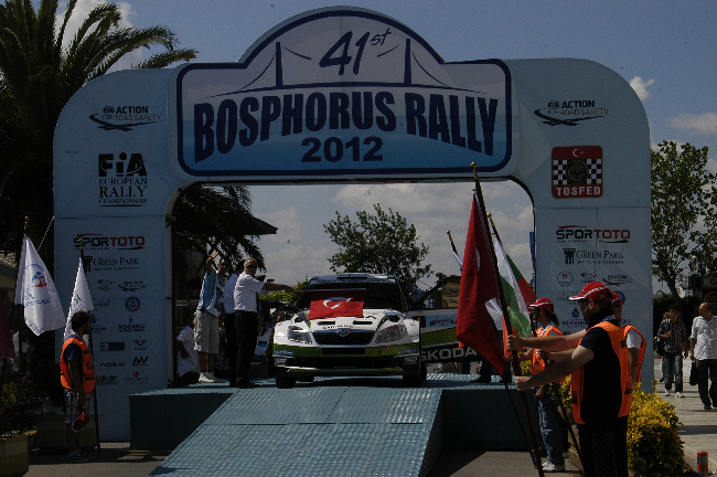 Boğaziçi Rallisi nefes kesti