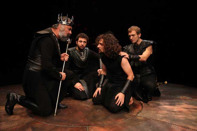 Dünyanın kiri Macbeth'in elinde!