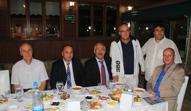 Başkanlar iftarda buluştu