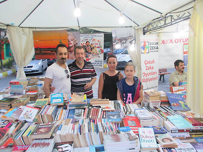 Kadıköy Lisesi'nde Okur-Yazar Buluşması