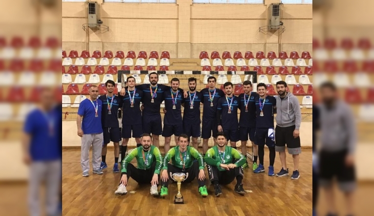 Marmara Üniversitesi’nden 5’i bir yerde