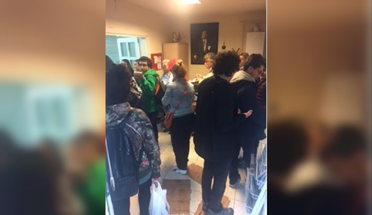 "ACIBADEM GÖNÜLLÜ EVİ AÇILIŞI AŞURE İLE TATLANDI