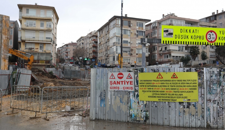Cadde en az 6 ay kapalı