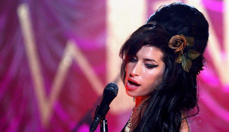 Amy’nin yaş gününde Kadıköy’de konser