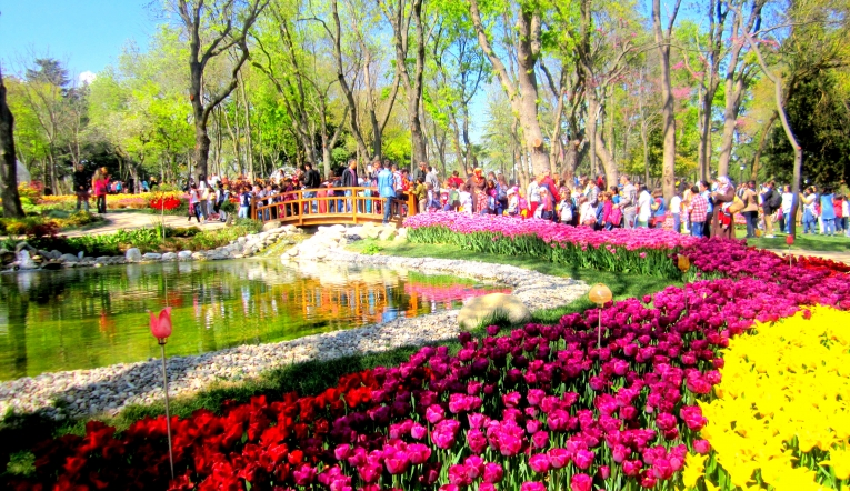 İstanbul Boğazı’na açılan balkonlar