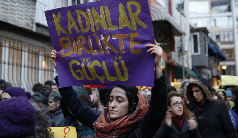 “Amaç kadınları güçsüz kılmak”