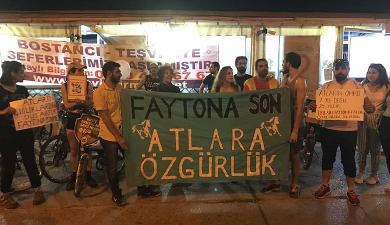 Bisikletlilerden fayton eylemi