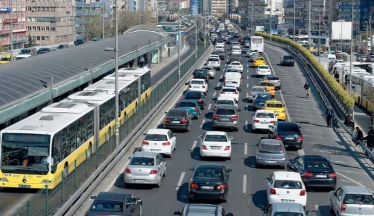 Trafik yavaşlıyor, kayıp zaman artıyor