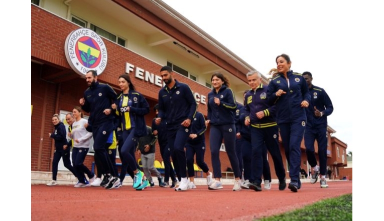 Fenerbahçe’den kadına şiddete karşı koşu