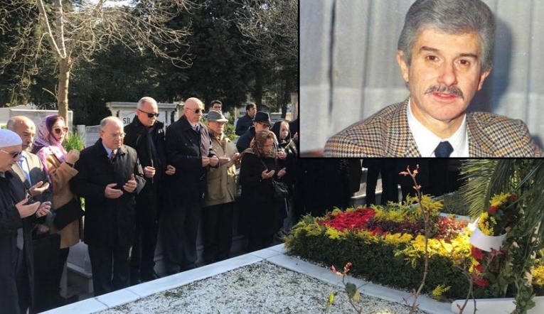 Çetin Emeç mezarı başına anıldı