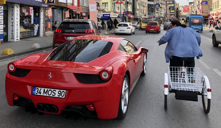 “Her kadın zincirleri kırıp bisiklete başlasın”