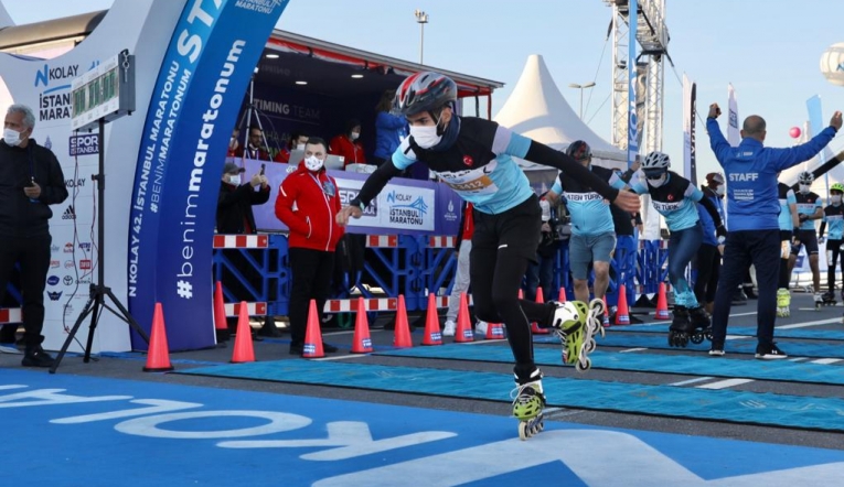 Maratonda bir ilk: Köprü iki kez koşuldu
