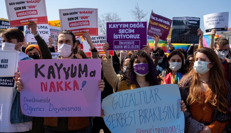 Kadıköy Kaymakamlığı'ndan süresi belirsiz yasaklama