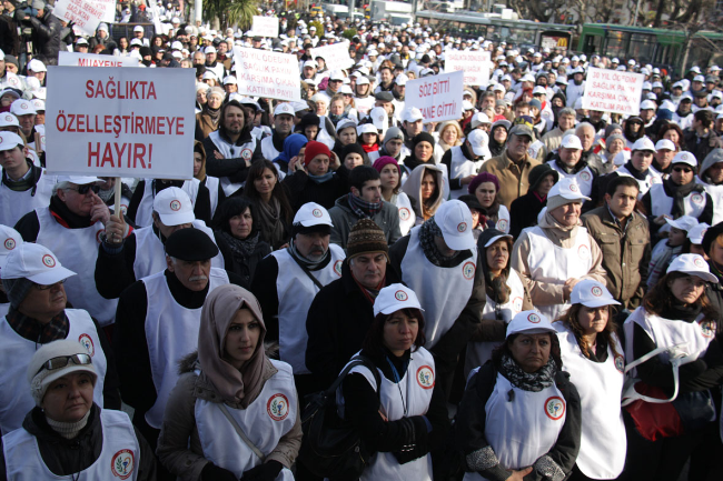 Eczacılar Kadıköy'den hükümete seslendi