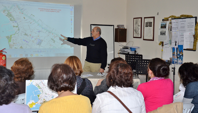 Afet yerleşim haritaları dağıtıldı