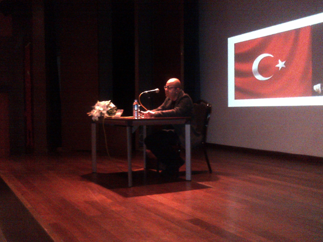 Selim İleri CKM'deydi