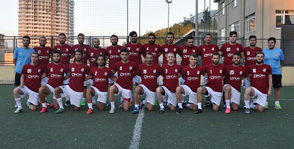 Yeldeğirmeni topbaşı yaptı