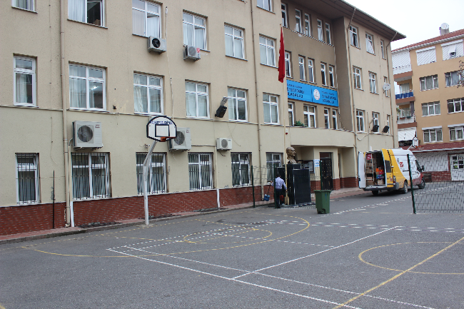 Meclis'e Kadıköy'deki okul sorusu