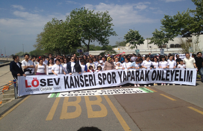 LÖSEV'in sağlıklı yaşam yürüyüşü