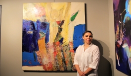 İranlı ressam Maryam Salahi: “Resim hem mesleğim hem terapim”