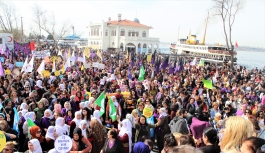 Kadınlar 8 Mart’ta Kadıköy’de buluştu