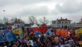 Binlerce kadın Kadıköy'den haykırdı: Özgür bir gelecek, özgür kadınlarla gelecek