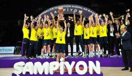 Kadınlar Basketbol Ligi'nde Fenerbahçe namağlup şampiyon oldu