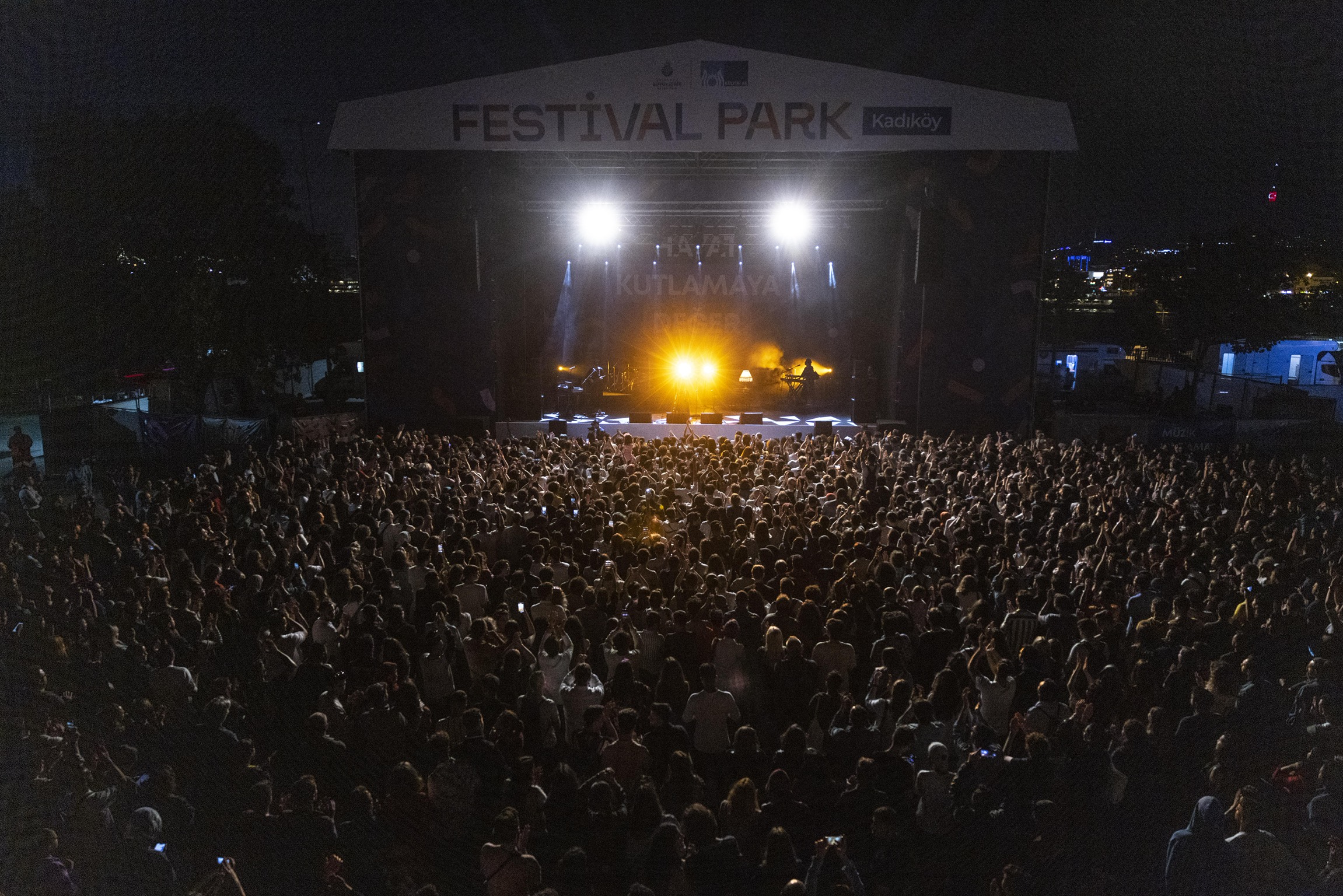 Açık hava konserlerinin yeni adresi Festival Park Kadıköy Haberler